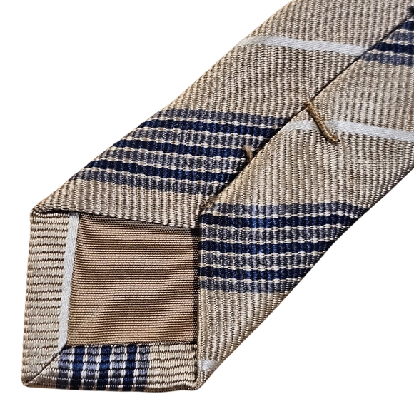 BURBERRY TIE - Picture 10 of 15